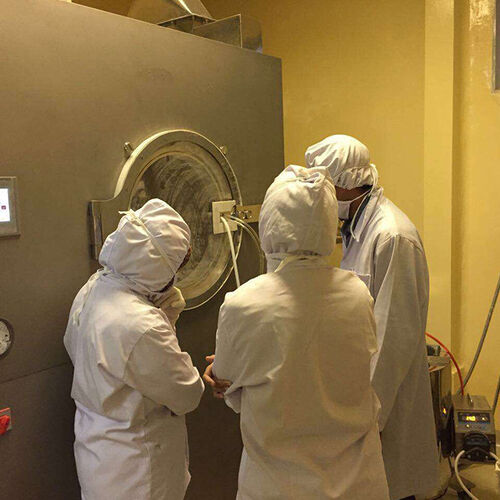 에 대한 최신 회사 뉴스 지능형 정제 필름 코팅기는 약의 나쁜 냄새를 덮는 데 큰 역할을합니다.