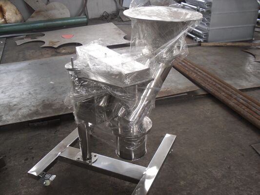 좋은 가격 약제/식품 1.5kw-5.5kw를 위한 고속 가는 알갱이로 만드는 기계 온라인으로